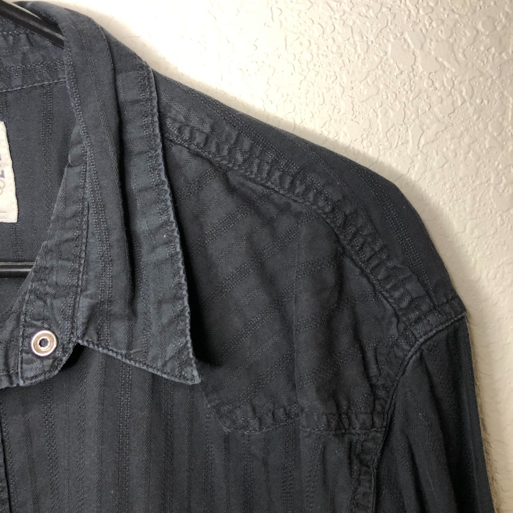 Men's button down - Picture 3 of 6